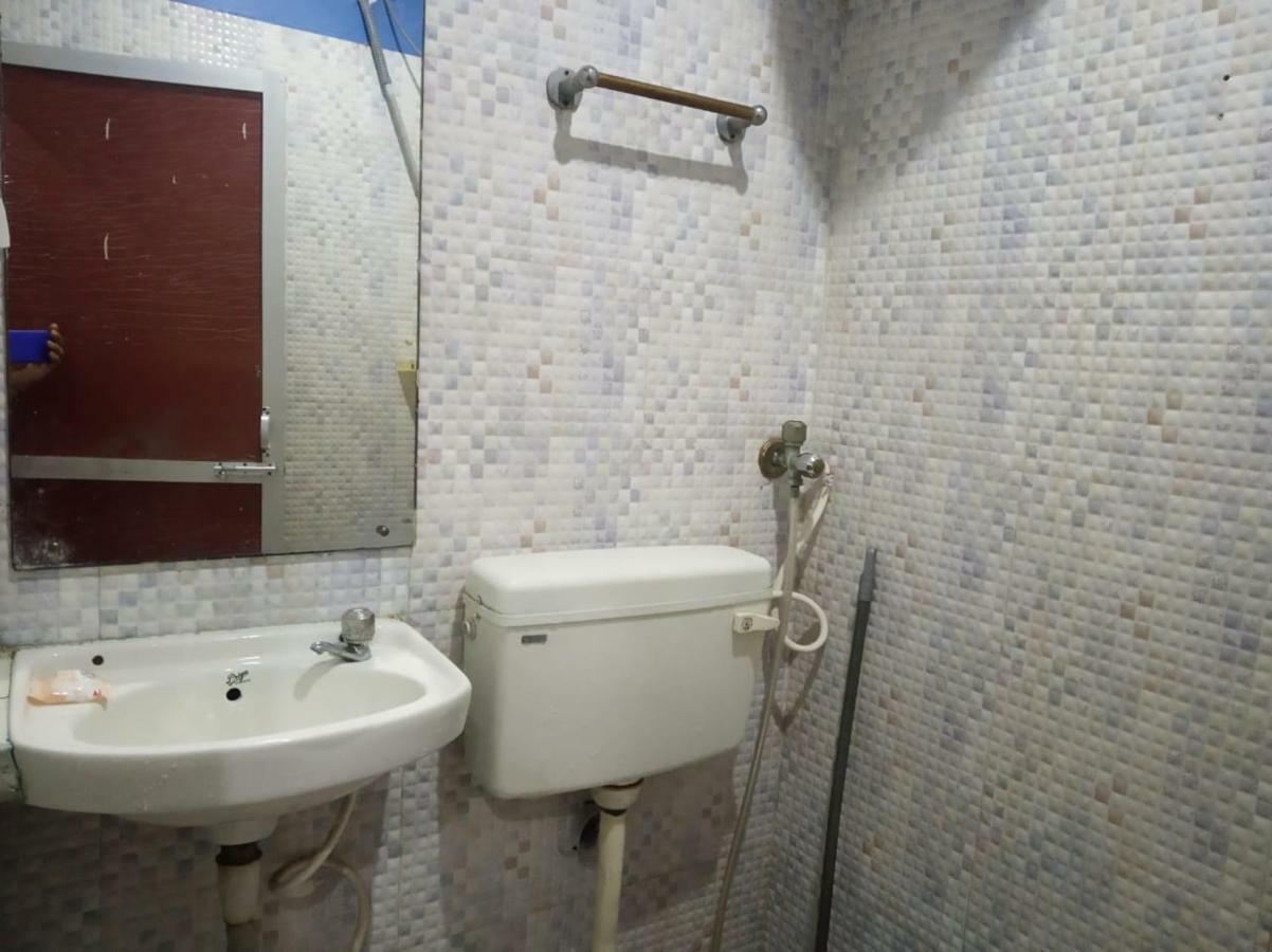 Kanha Paying Guest House Varanasi Exterior photo