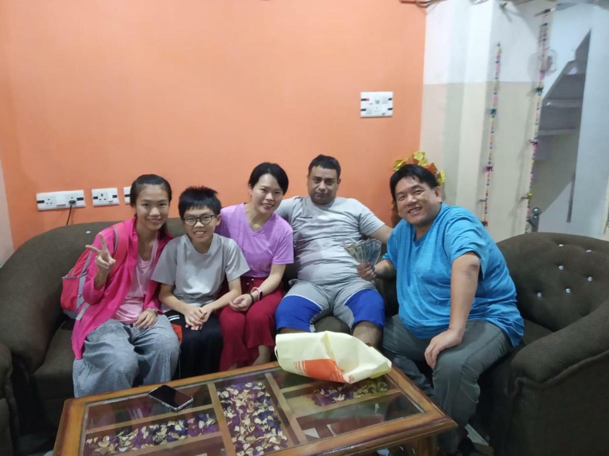 Kanha Paying Guest House Varanasi Exterior photo